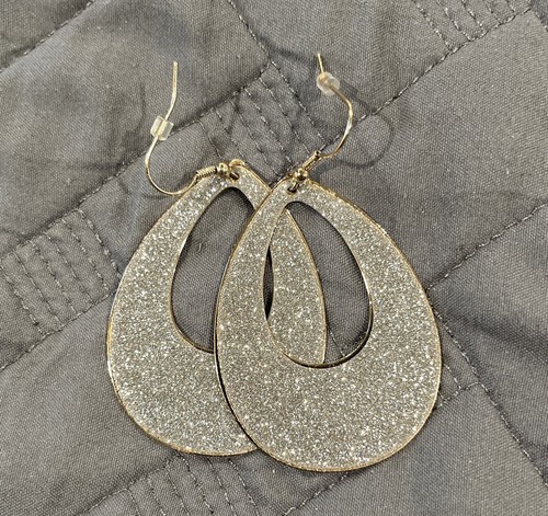 Glitter Gold Hoops - Picture 1 of 1