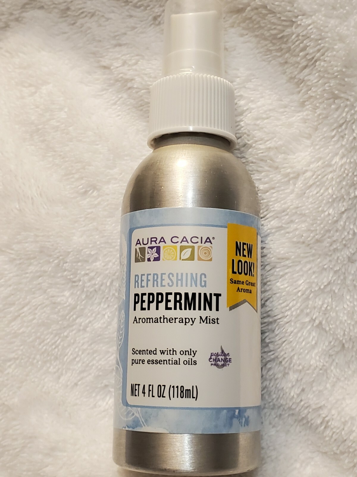 Aura Cacia Refreshing Aromatherapy Peppermint Room Body Mist