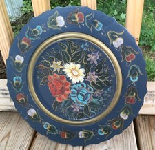 Round WOOD WALL DECORATION Folk Art Painted flowers