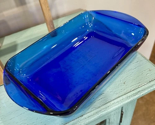 Vintage Anchor Hocking Cobalt Blue Glass Baking Casserole Dish 1 Quart 6" x 9"