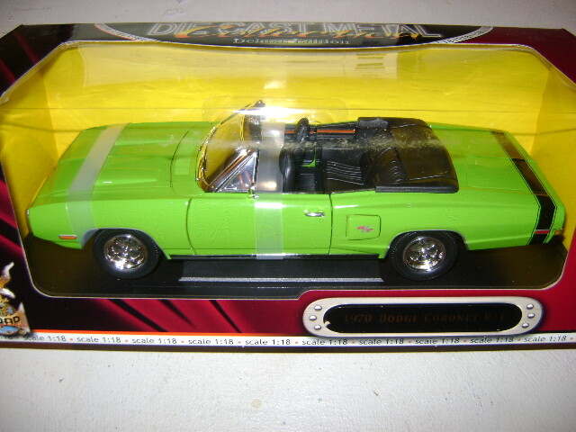 1/18スケール　ミニカー　1970 DODGE CORONET R/T 92548gld_1__28688.1490024942.