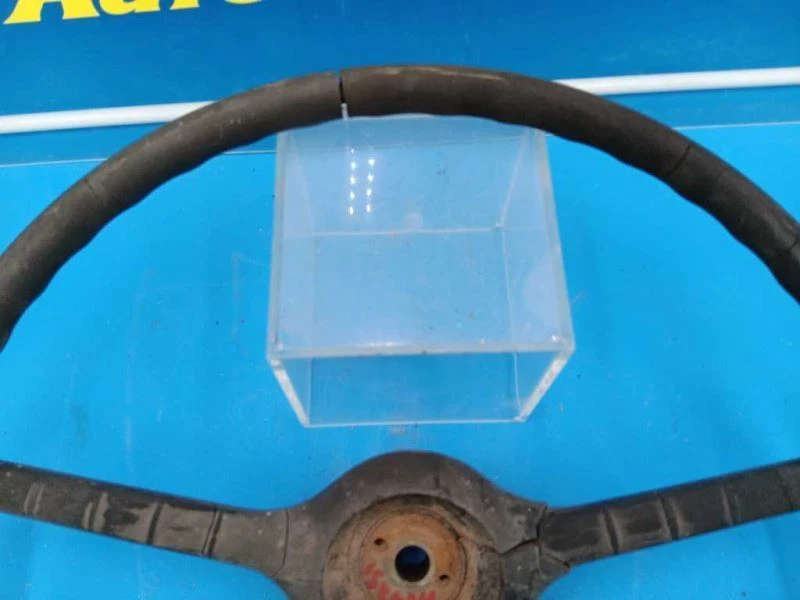 Ford F2 1949 volante 1123060 Foto 2 de 4