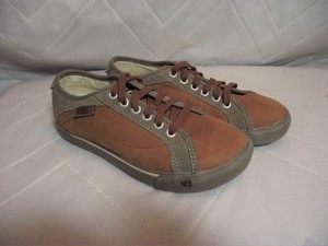 keen men's tennis shoes