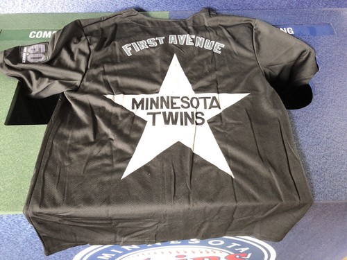 Camiseta deportiva 2021 de los SGA Minnesota Twins First Avenue 50 aniversario talla L - Imagen 4 de 7
