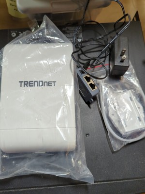 TRENDnet TEW-740APBO N300 2.4 GHz 10dBi Outdoor PoE Access Point