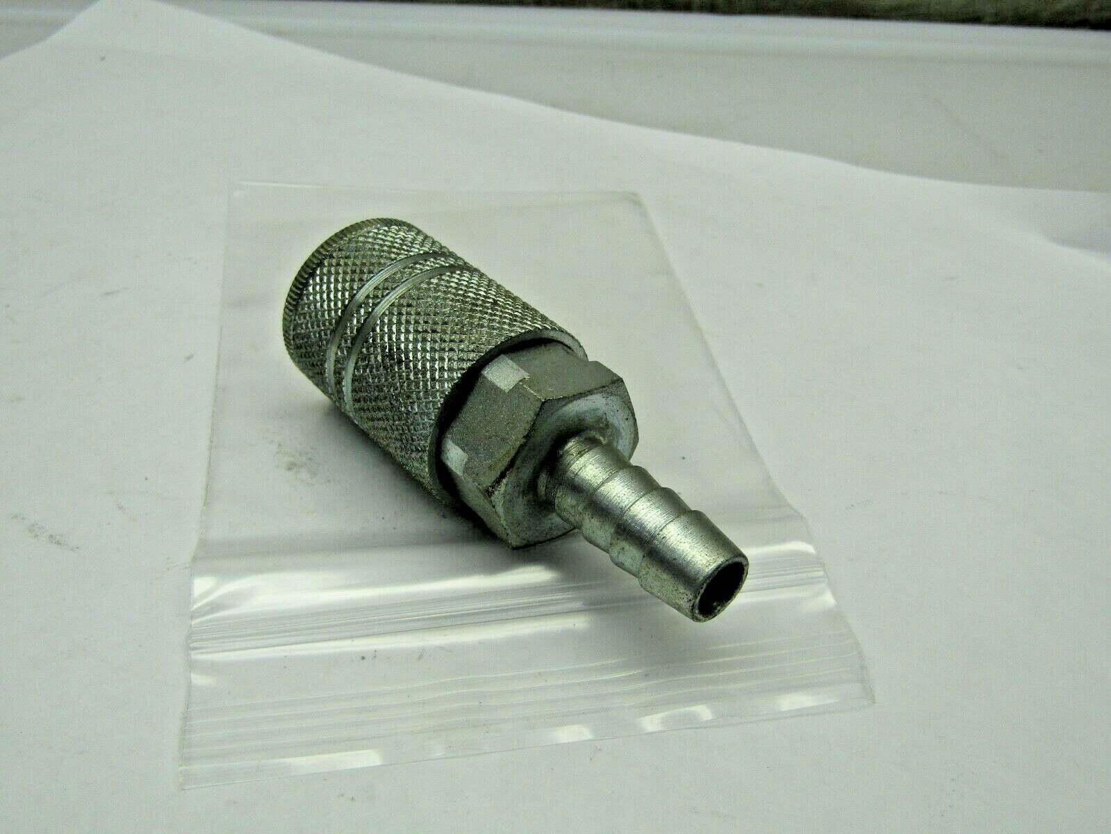 Amflo C2644 Quick Connect Coupler 3/8" Body, 3/8" Hose Barb