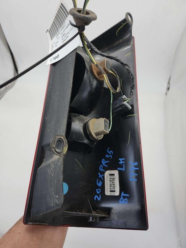 03 24 Chevrolet CHEVY EXPRESS 3500 Tail Light Assembly Left OEM C0525 - Picture 2 of 2