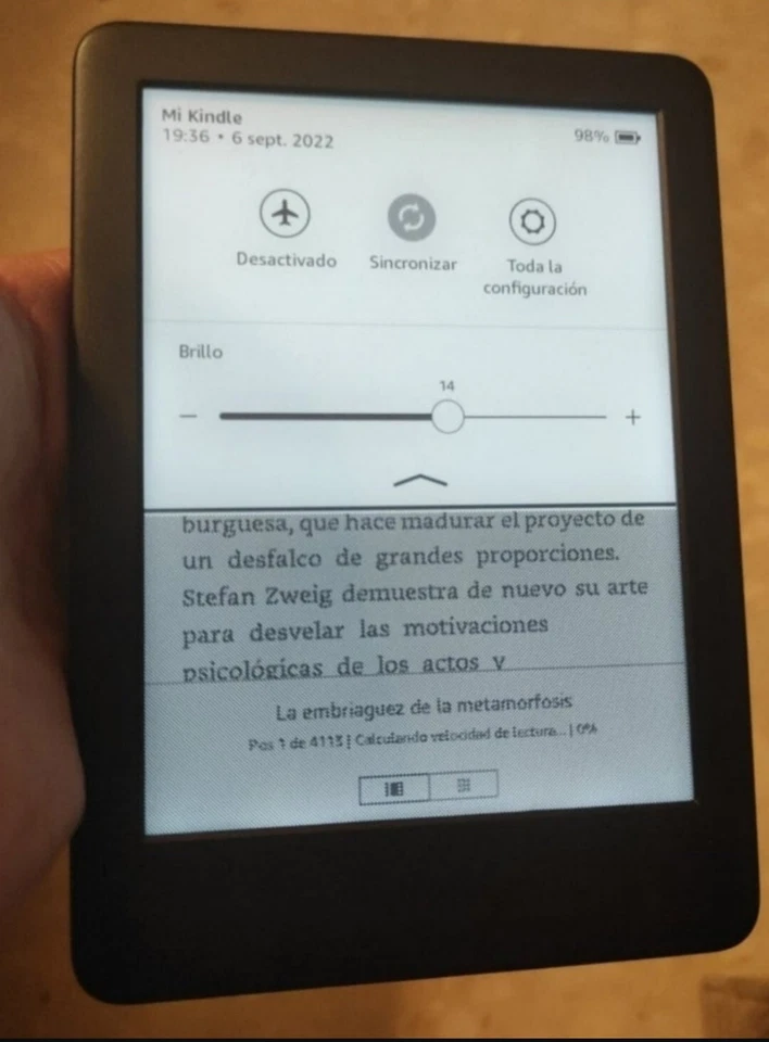 Amazon Kindle 10th Generation 8GB BLACK eReader eBook Tablet WiFi - Imagen 2 de 4