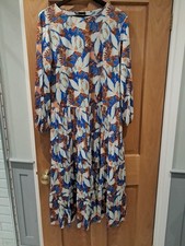 Nice Zara Dress Size M NEW WITH TAGS