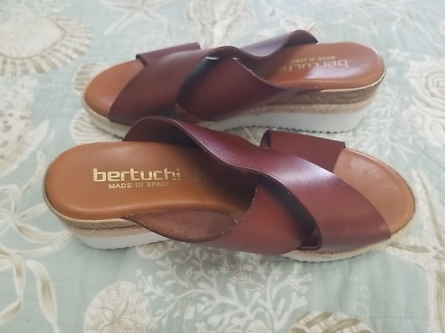 Bertuchi Women's Leather Wedge Sandals Brown Size EU 38/Us 7.5-8 Spain Made