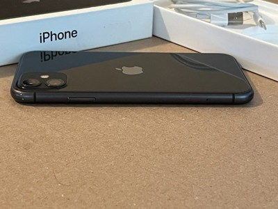 Apple iPhone 11 - 64GB - Black Unlocked A2111 READ | eBay