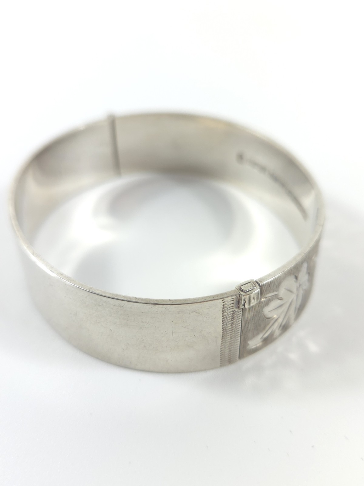Vintage Solid Silver Bracelet Bangle 37g Etched H… - image 5