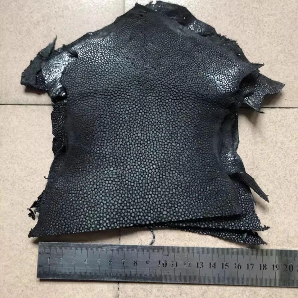 1 peça pele de arraia couro de peixe shagreen pele de arraia artesanato faça você mesmo preto - Imagem 3 de 4