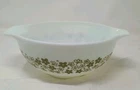 Pyrex 443 Spring Blossom Crazy Daisy 2.5 Quart Cinderella Mixing Bowl Vintage