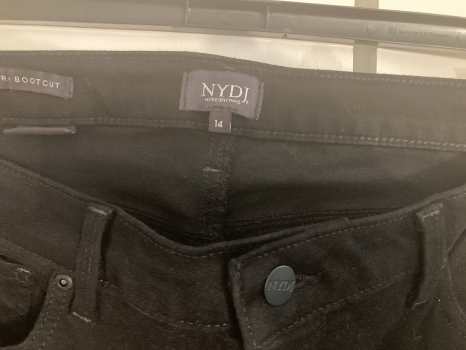 Jean NYDJ – Not Your Daughters Jeans – Bootcut Lift Tuck – Taille 8P – Occasion