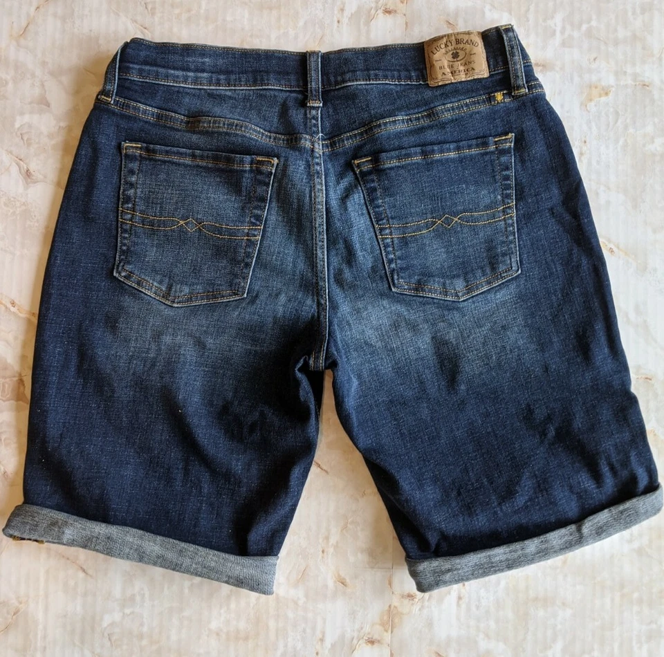 Bermuda Lucky Brand tamanho 4/27 - Imagem 4 de 4