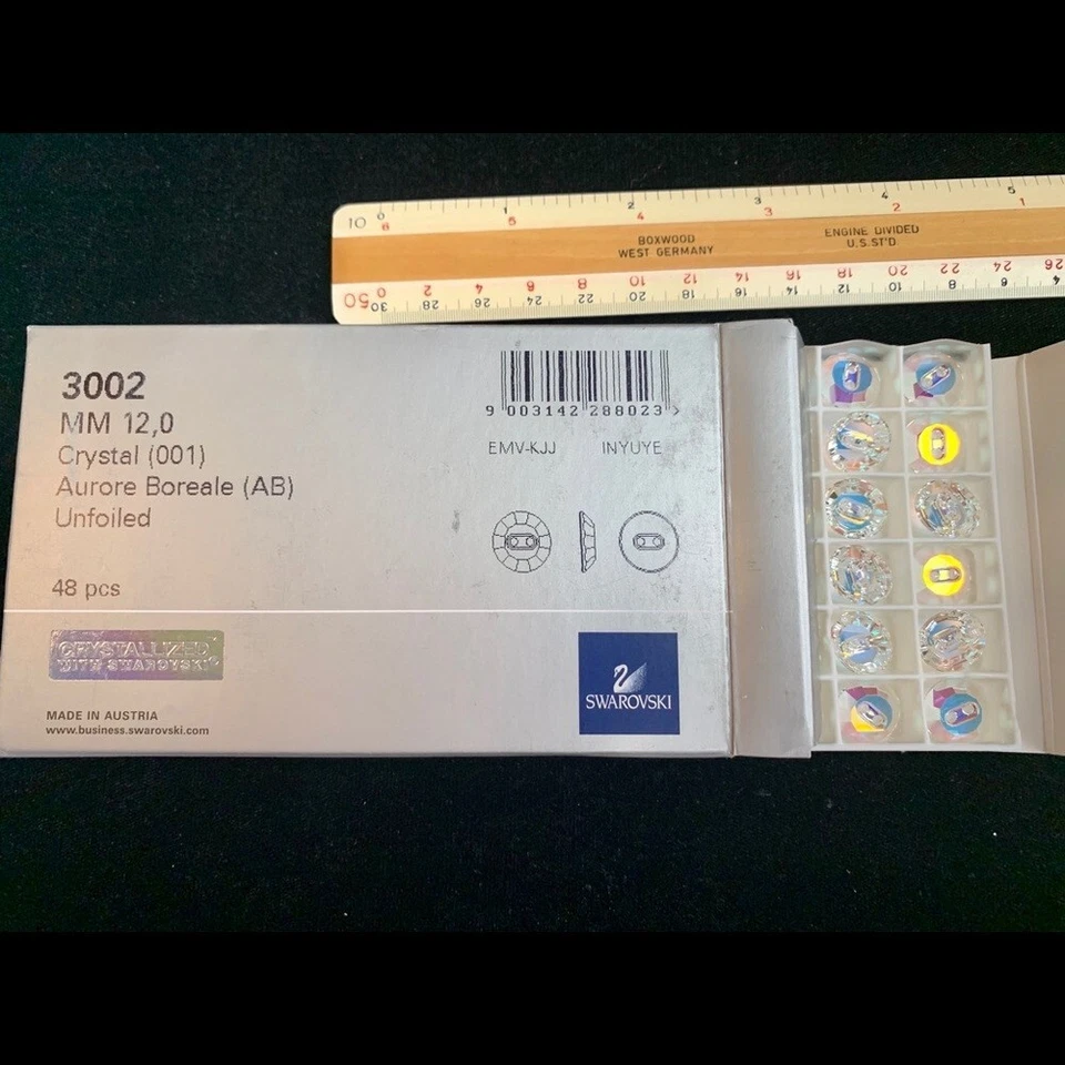 Versiegelte Box 48 Swarovski Kristall Knöpfe 12mm AB - Bild 2 von 4