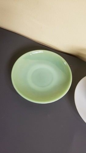 2 SETS FIRE KING ANCHOR HOCKING ST. DENIS CUPS & SAUCERS JADEITE/WHITE - Picture 6 of 7