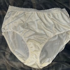 Fruit of the Loom Panties Womens Ivory Nylon Bloomers Panty Size 10 Shimmery