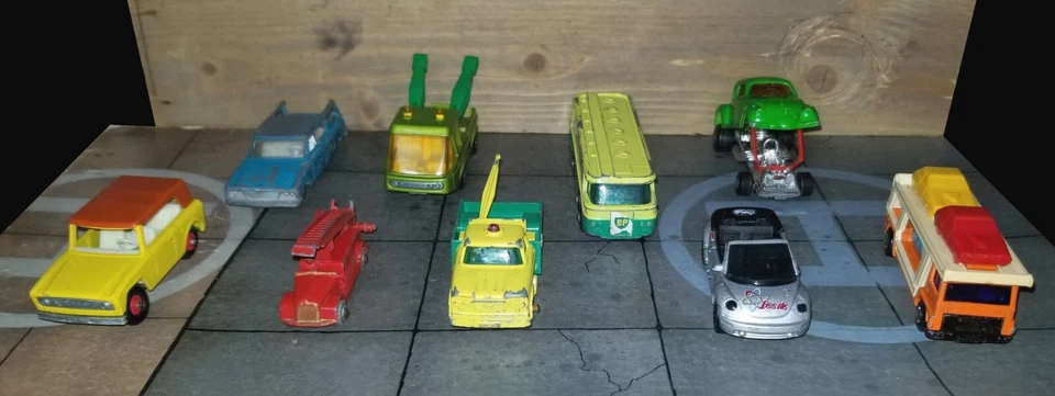 MATCHBOX SERIE 1-75 & SUPERFAST SCALA 1:63/100 LOTTO 9 MODELLINI GIOCATI 1950-90 - Immagine 3 di 4