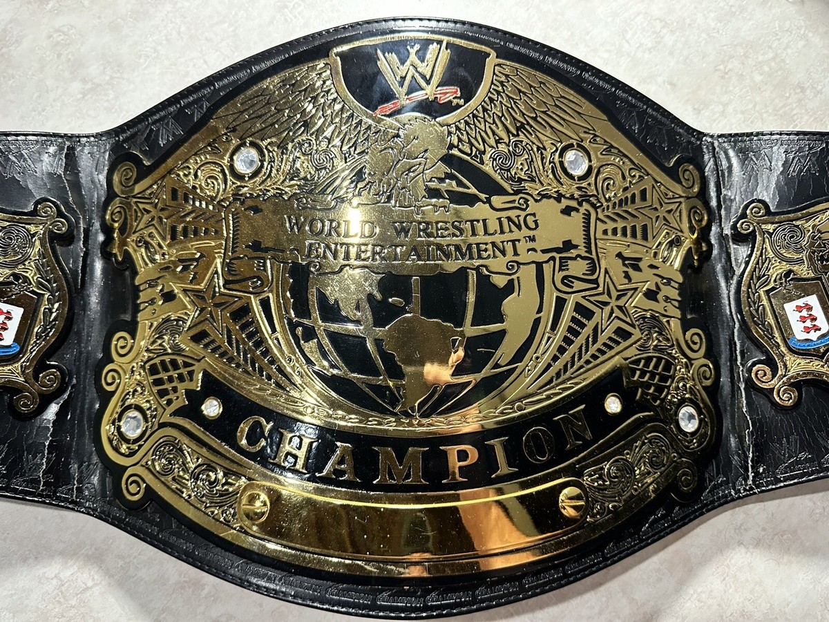 WWE Undisputed Champion ベルト　(概要欄見てください) WWE Undisputed Championship Deluxe Belt Rare Original '03