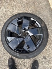 VOLVO XC40 EV 20