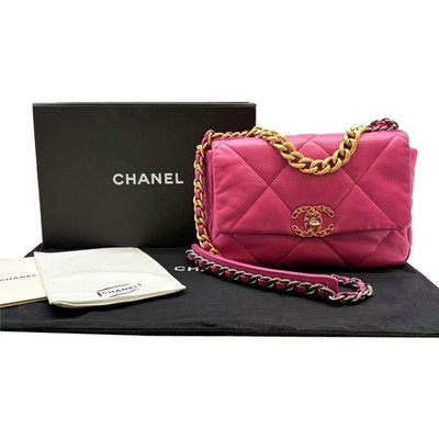 Auth CHANEL Matelasse Chanel 19 Goat Skin Chain Shoulder Bag Purple #36632455