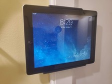 Universal Tablet Wall Mount - Adjustable - Compatible with iPad & Samsung Tablet