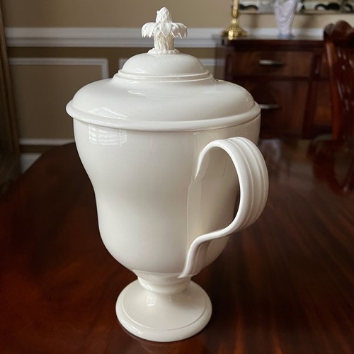 Vintage Wedgwood Creamware 13" Trofeo 2 Manici Vaso Urna con Coperchio Queensware c1950 - Foto 5 di 18