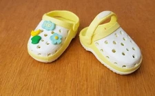 Crocs shoe yellow 55mm doll paola reina amigas ruby red fashion friends