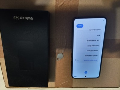 SAMSUNG Galaxy S23, 128GB, Phantom Black ,Unlocked  (DF_012) und Galaxy Watch5
