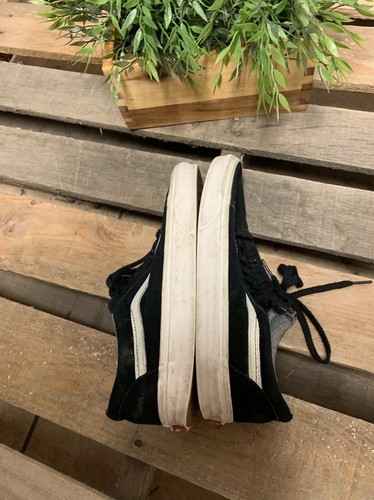 VANS WOMAN'S OLD SKOOL BLACK SUEDE/ CANVAS SKATE SNEAKERS WOMENS SZ 10 - Picture 5 of 8
