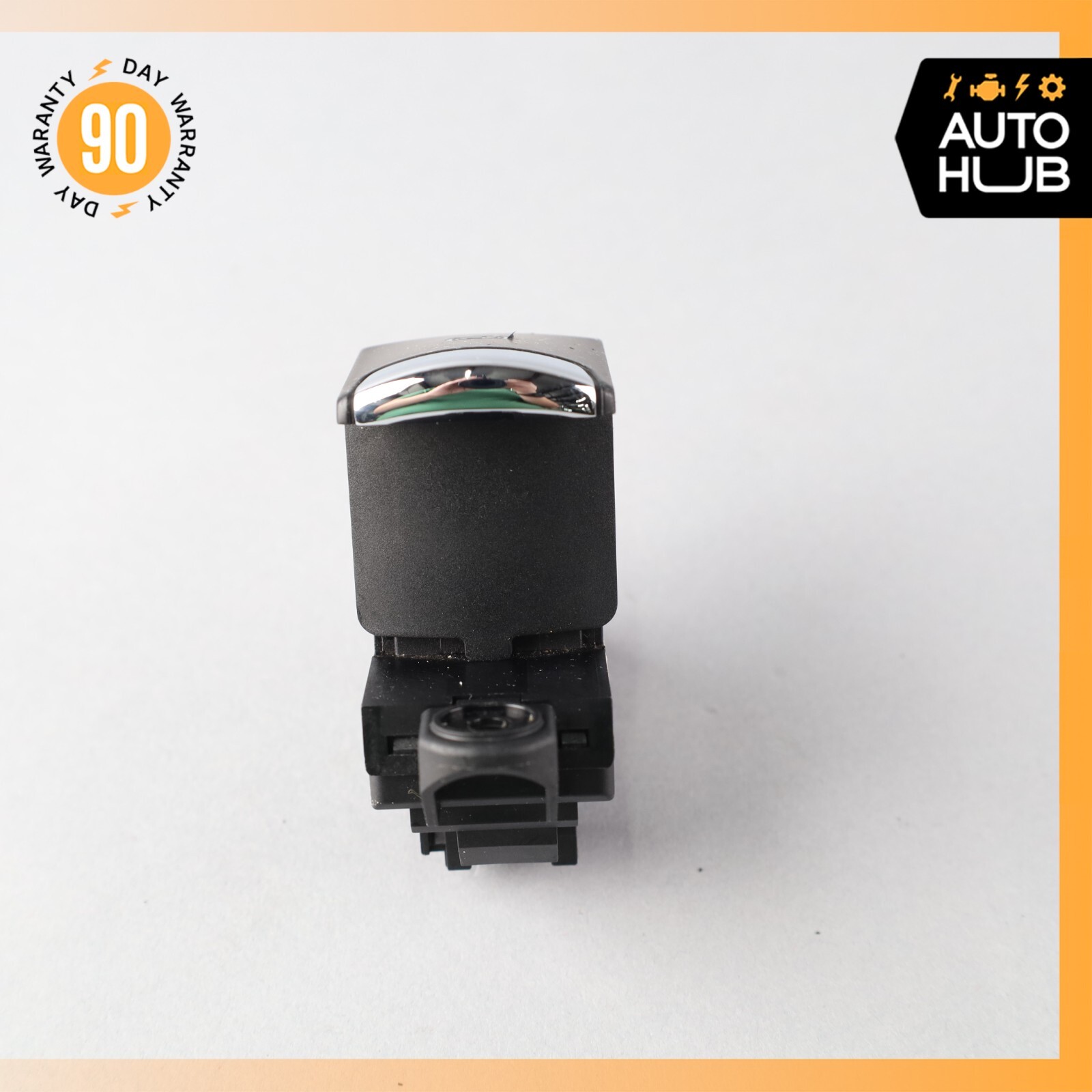 14-17 Maserati Quattroporte S Q4 Electronic Parking Button Switch 6700150060 OEM