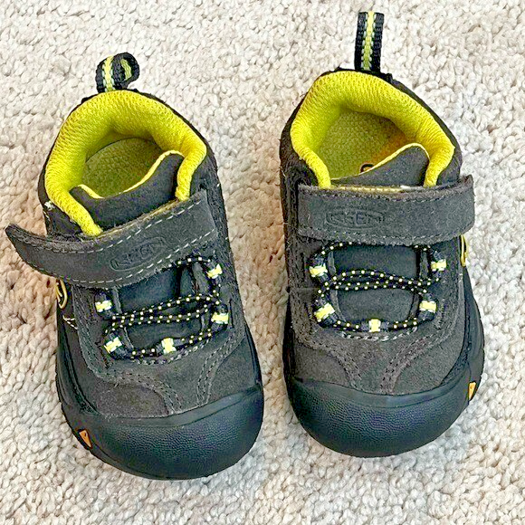 Scarpe bambini Keen Targhee IV impermeabili con una cinghia antiscivolo escursionismo outdoor bambino 4