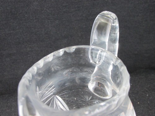 CUT GLASS VINTAGE FOOTED CREAMER ANTIQUE WATERFORD AMERICAN STYLE GLOWS CRYSTAL - Picture 4 of 6