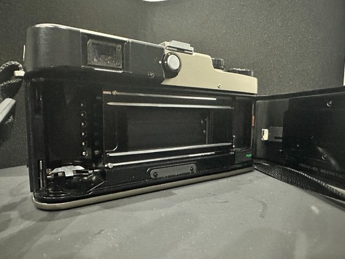📷 Fujifilm TX-1 Panoramic Film Camera + Super-EBC 45mm F/4 Lens | Wood Grip - Picture 2 of 10