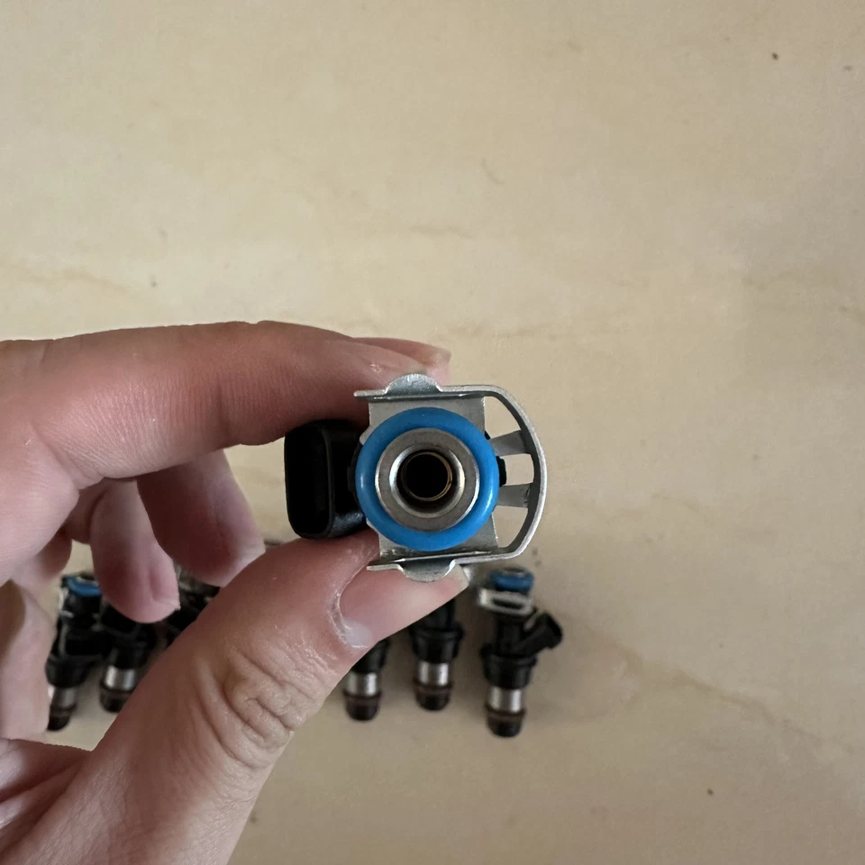 Inyectores de combustible OEM 8X para 01-07 Chevy Silverado 4.8L5.3L6.0L25317628 17113698 Foto 3 de 4