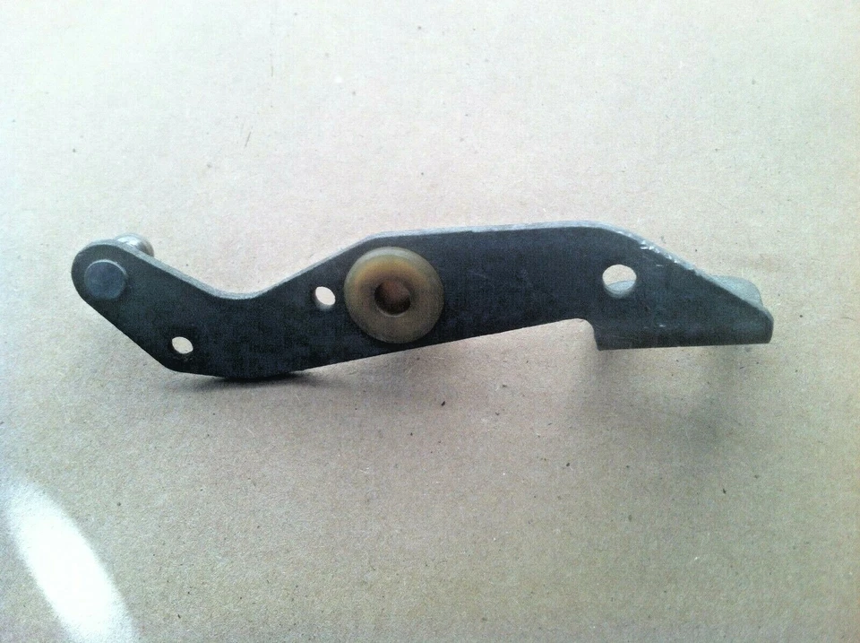 1985-92 MERCEDES-BENZ 300E W124 ~ РЫЧАГ ~ A1040701022 - Изображение 2 из 3