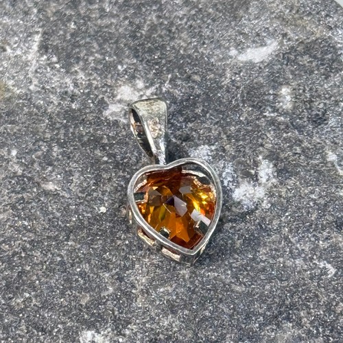 Sterling Silver & Orange Stone Dainty Heart Pendant - Picture 5 of 5