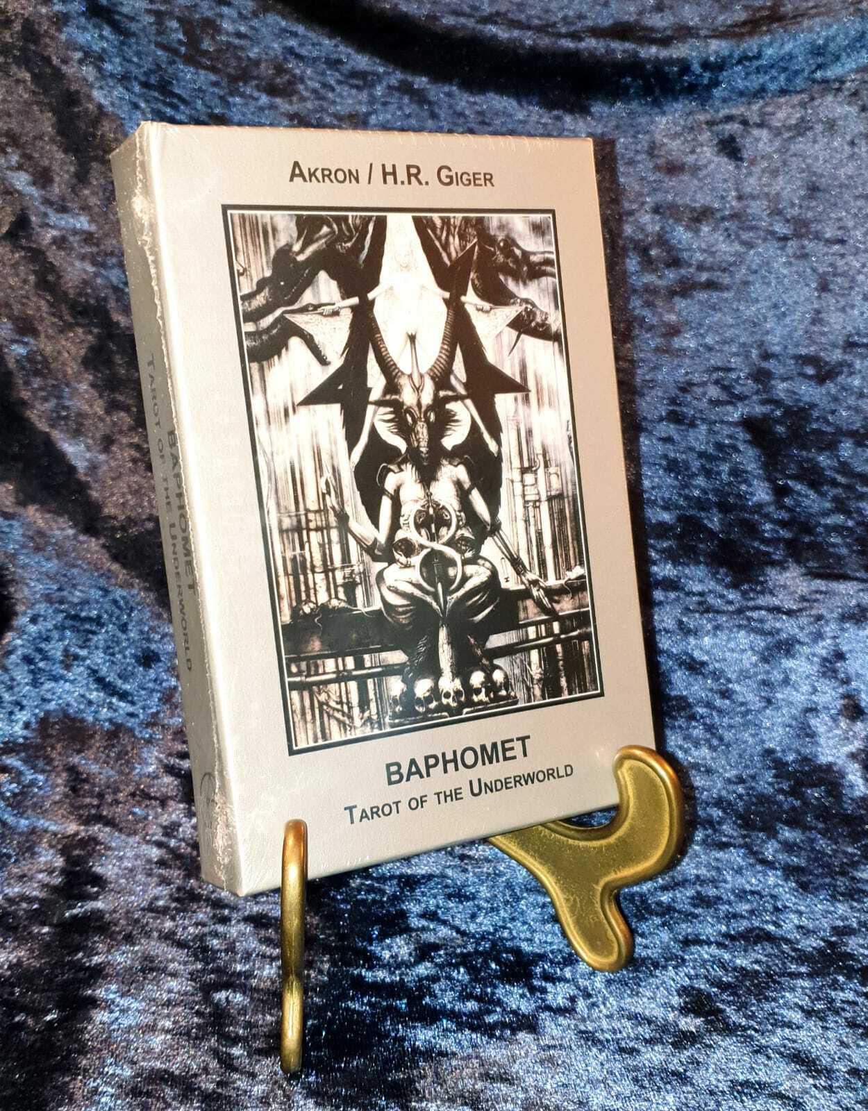 H.R Giger Baphomet Tarot of the Underworld Cards Occult Grimoire NEW