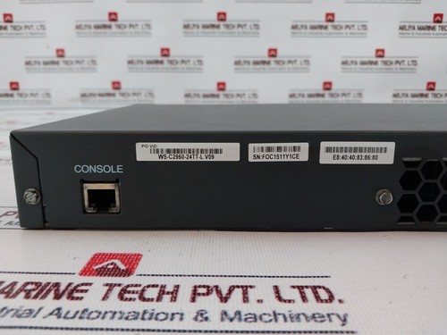Cisco CATALYST 2960 Series 24 Port Switch WS-C2960-24TT-L 100-240V~ 1.3-0.8A - Picture 5 of 9
