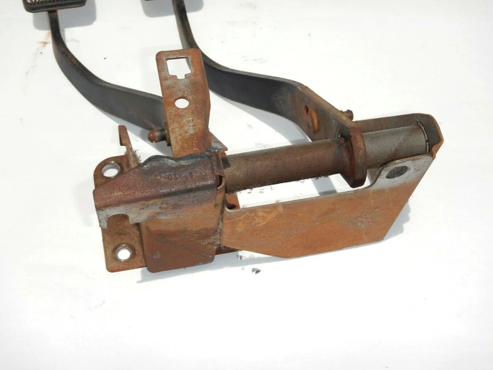 Jeep Wrangler TJ 97-06 OEM Conjunto de pedal de freno de embrague manual estándar ENVÍO GRATUITO Foto 4 de 4