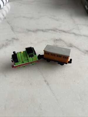 Percy #6 And Extra Cart With Roller Balls Underneath Thomas The Train Collection