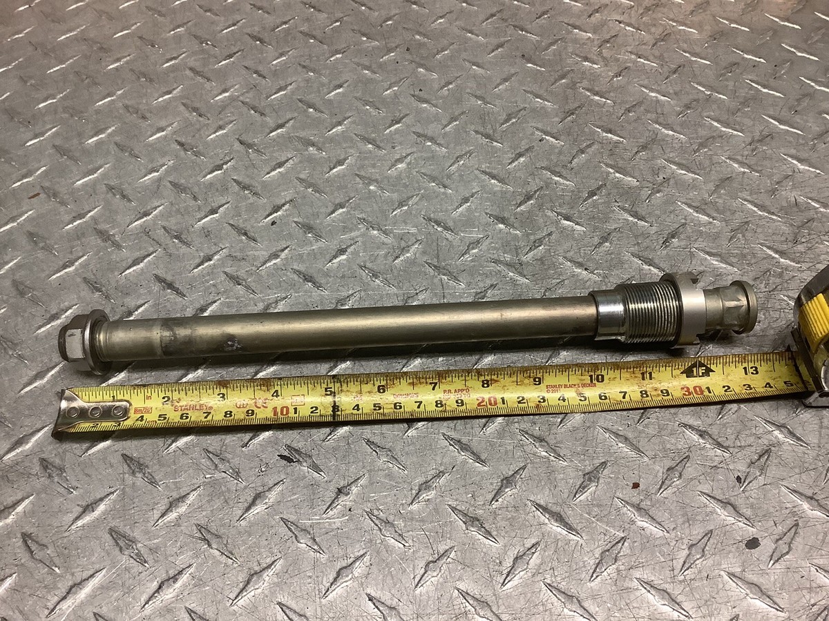 07 08 Kawasaki Ninja ZX6 ZX6R ZX-6 ZX-6R OEM Swing Arm Axle Axel