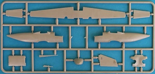 AMODEL 1472 Let L-410UVP-E & L-410UVP Flugzeug (2 Bausätze in Box) Maßstab 1/144 - Bild 2 von 12