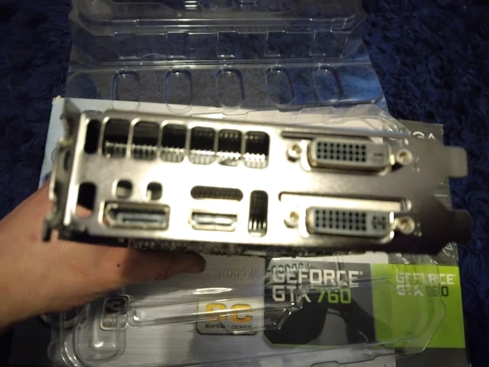 EVGA NVIDIA GeForce GTX 760 Superclocked 2GB 256GB GDDR5 PCIe 3.0 Graphics Card - Image 2 of 3