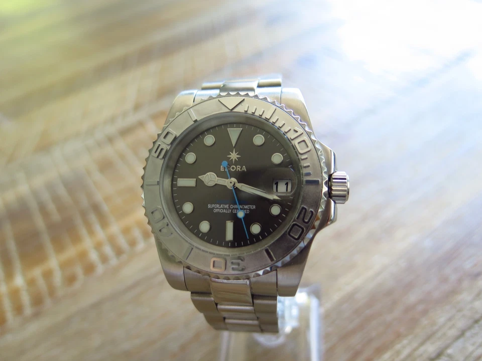 Ebora Yachting Watch – Premium Quality — 第 3/4 张图片