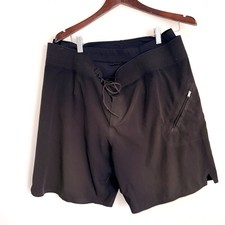 LULULEMON Mens 38 Black Lined 8" Surfing Board Shorts Swim Trunks PP15