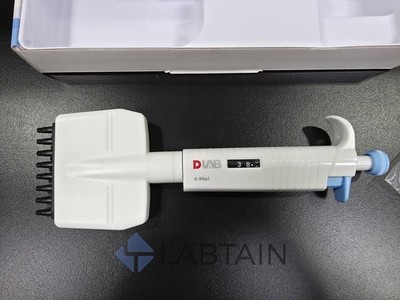 DLAB MicroPette Plus 8-Channel Pipettor 5-50uL Autoclavable 7030303006 OPEN BOX