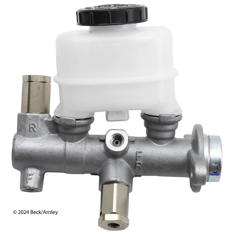 Cilindro maestro de freno Beck Arnley 072-9069 para Nissan Altima 93-01 Foto 2 de 4